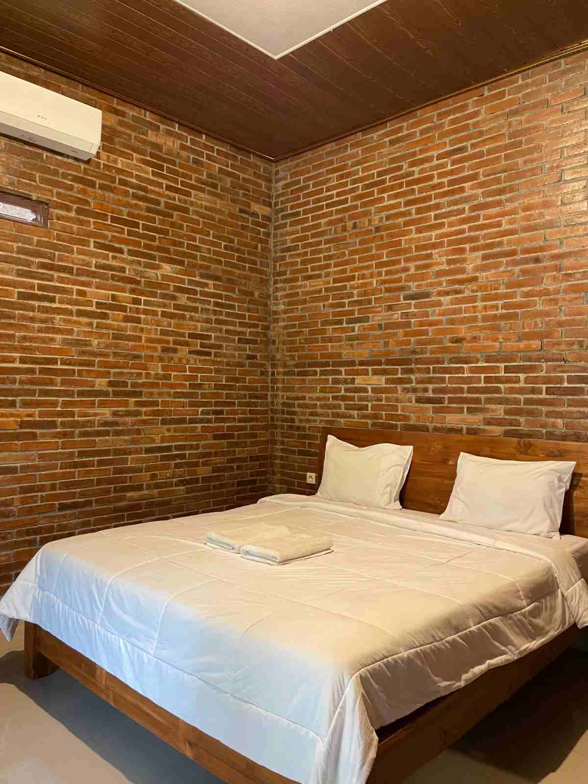 Ndalem setumbu cottage